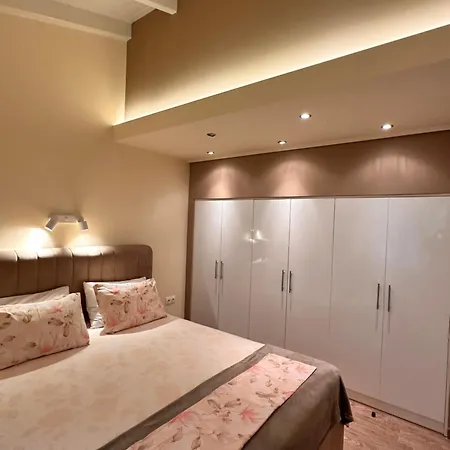 Summer Sea Blu Apartament Mparmpati