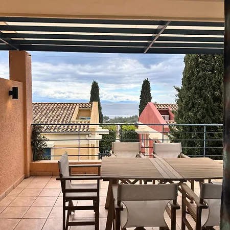 Blu Apt, Barbati